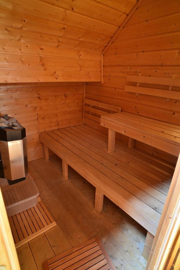 Gite Le Douglas, Vignoble Et Reculees Du Jura - Avec Sauna Lavigny Buitenkant foto